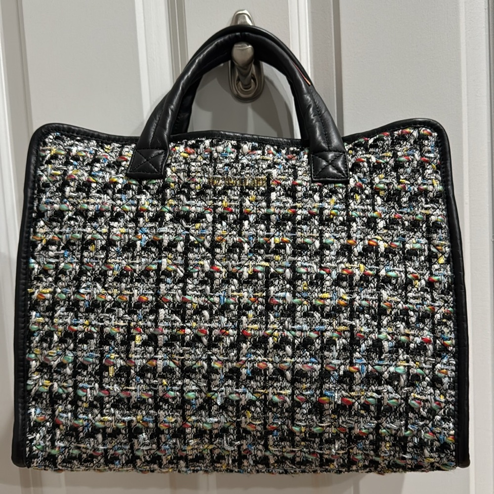 BNWT MZ Wallace Metro Box Tote medium size in boucle
